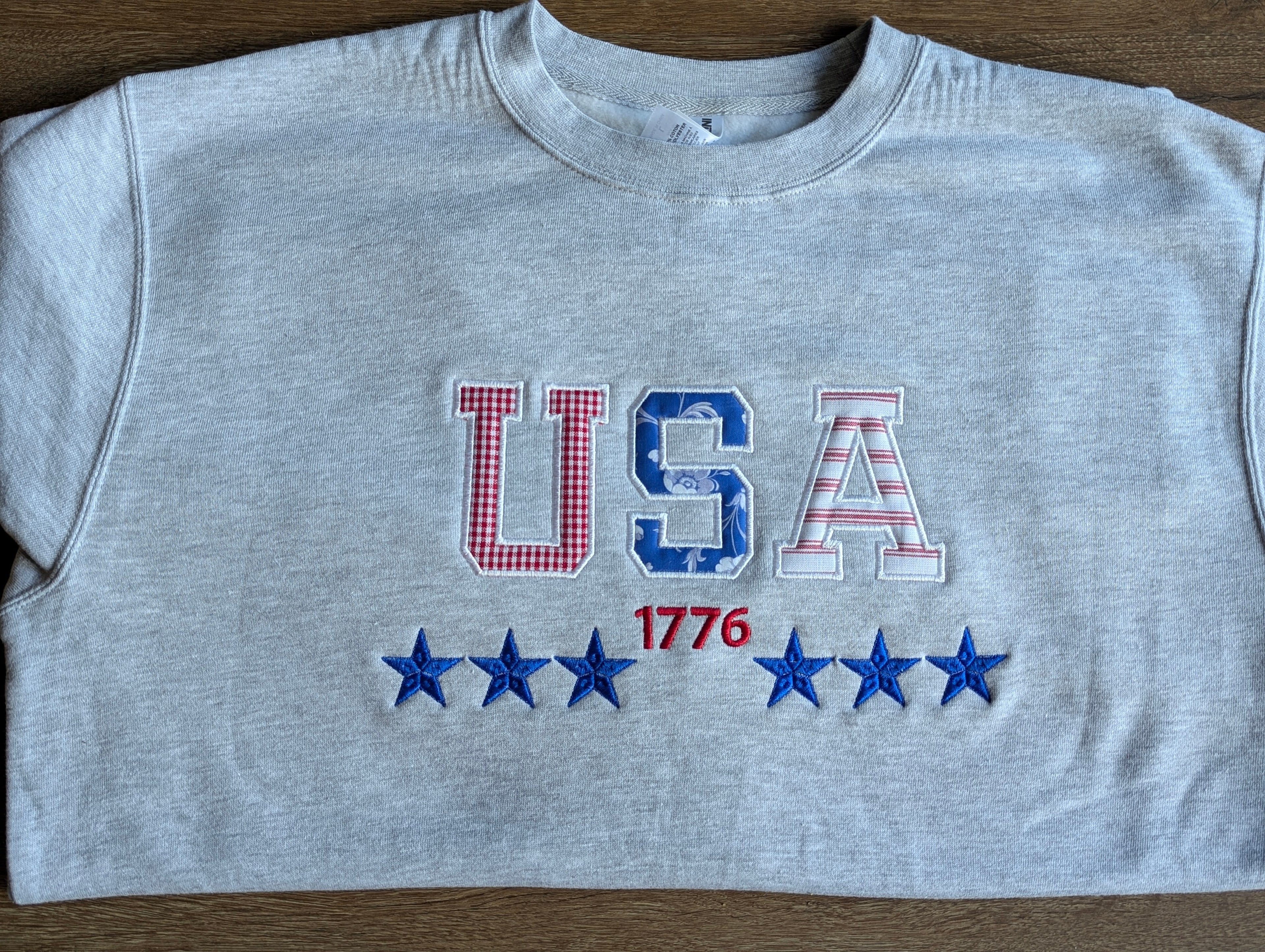 USA 1776 Applique Crewneck